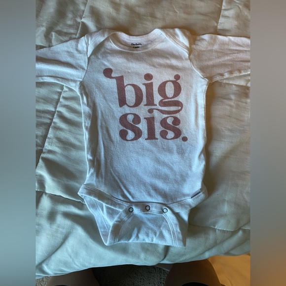 Big Sis Gerber Baby Onesies - Picture 4 of 7